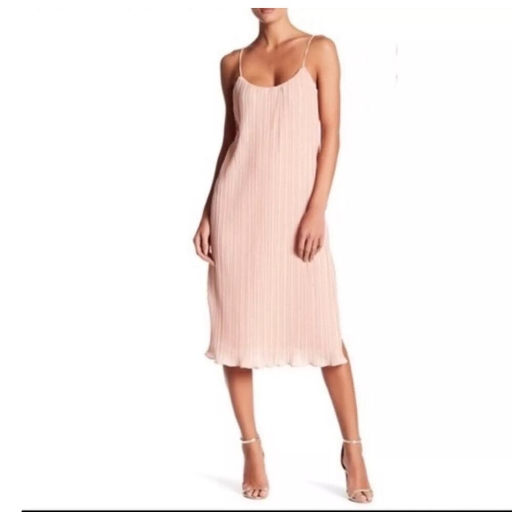 NBD Revolve Wynonna Dress Womens XS Blush Pink Pleated Feminine Neutral Midi‎